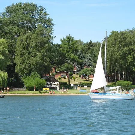 アパートホテル Am プラウ・アム・ゼー